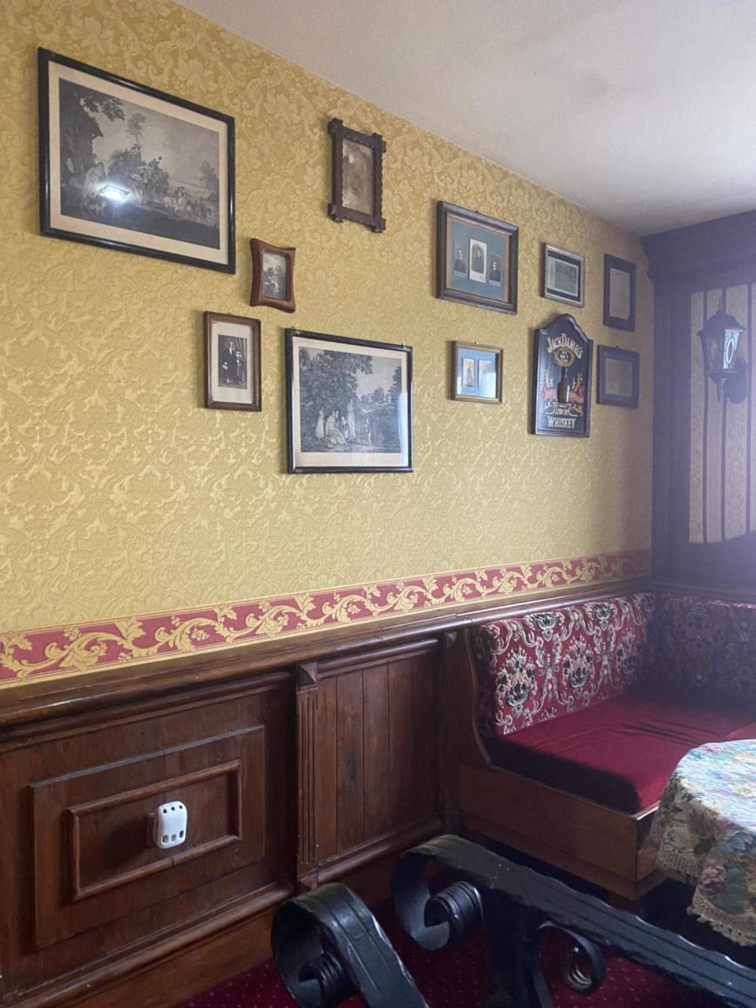 Noclegi I Restauracja Zodiak Szalsza Bagian luar foto